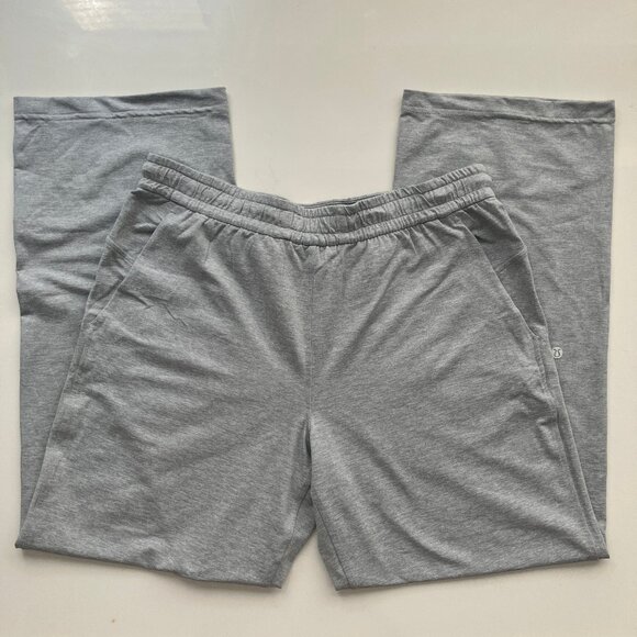 🆕 Lululemon Soft Jersey Straight-Leg Mid-Rise Pant Short 29", Size 10, NWOT - Picture 4 of 5